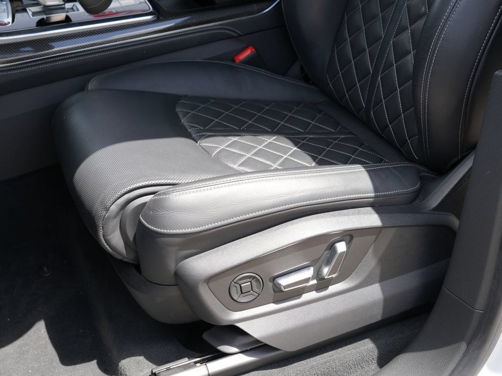 Used 2023 Audi SQ8 Prestige AWD/4WD image 20