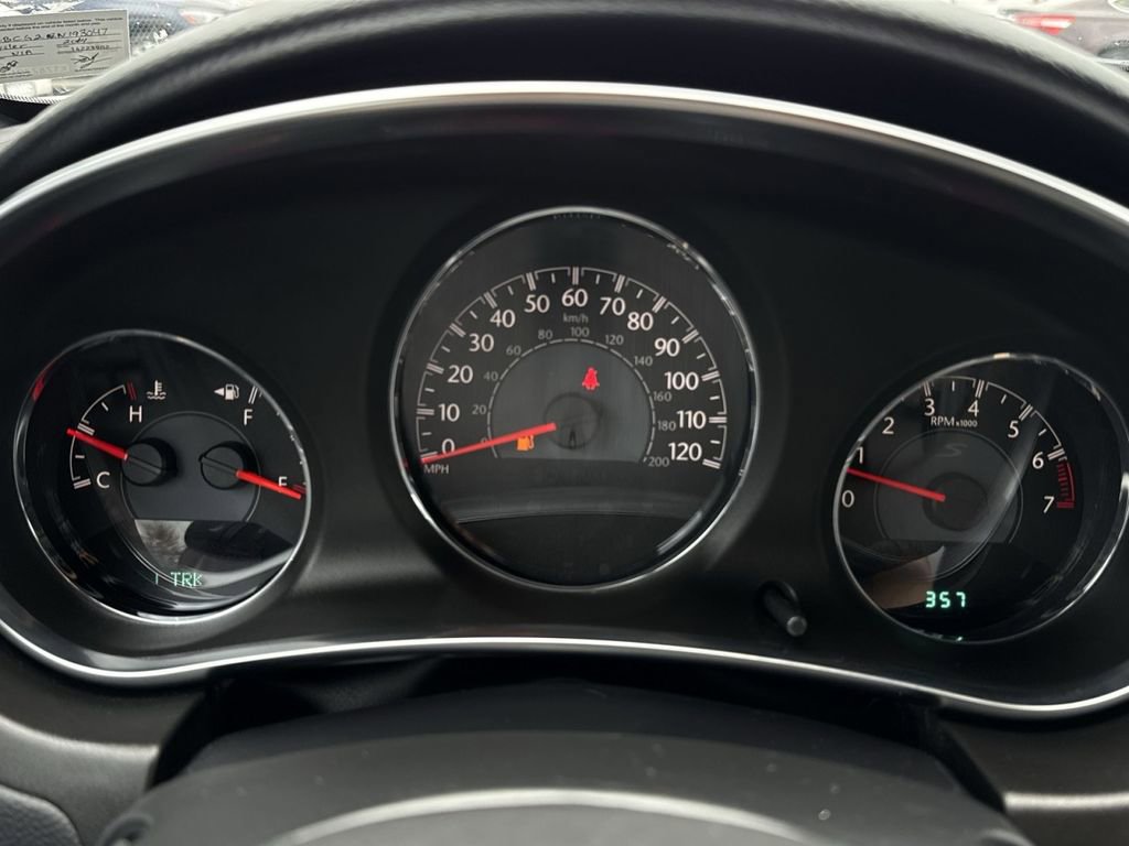 Used 2014 Chrysler 200 Limited w/ Sun/Sound Group image 8