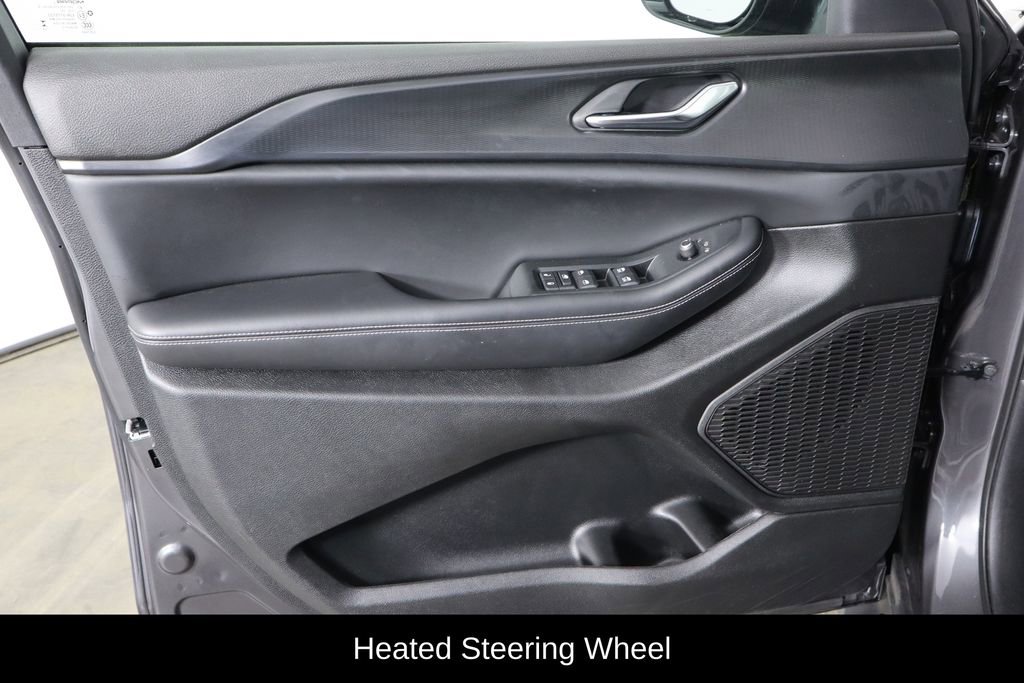 Used 2024 Jeep Grand Cherokee Altitude image 20