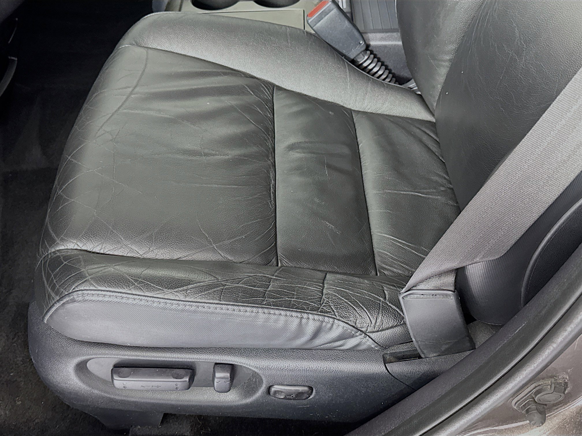Used 2010 Honda CR-V EX-L image 17
