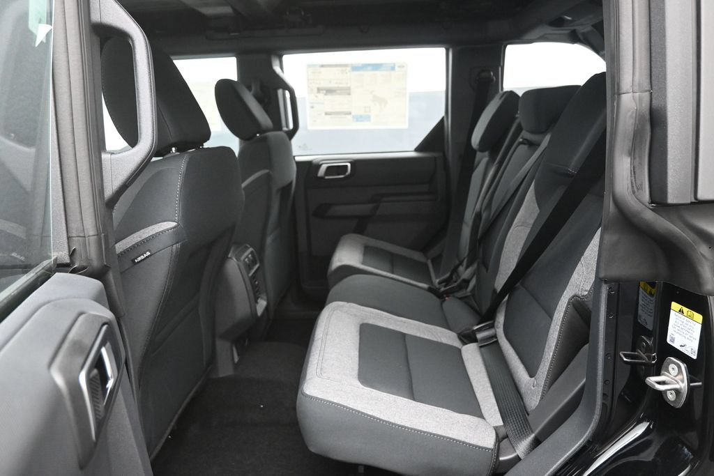 New 2026 Ford Bronco 4-Door AWD/4WD image 2