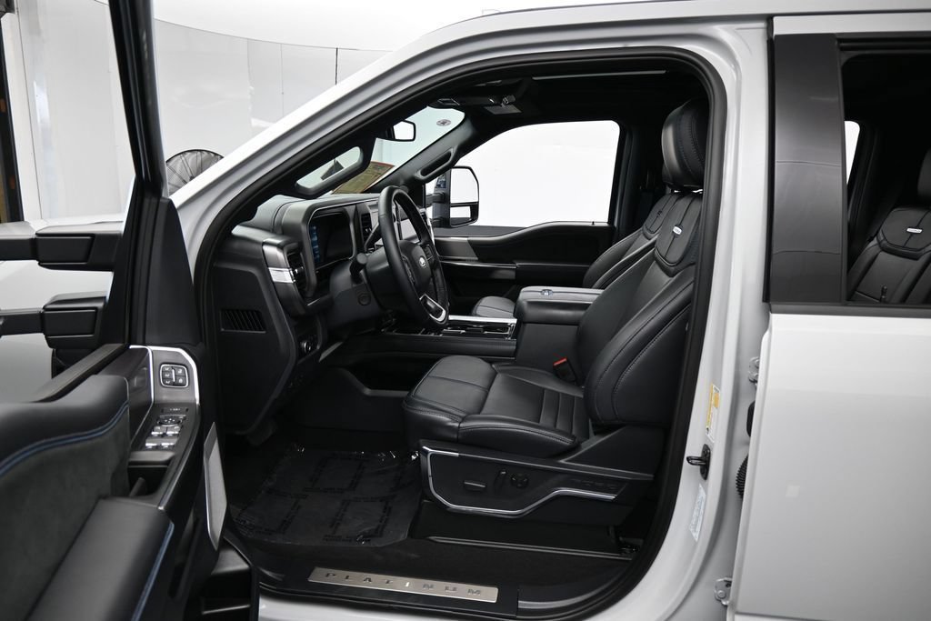 Used 2026 Ford F350 Platinum w/ FX4 Off-Road Package AWD/4WD image 10