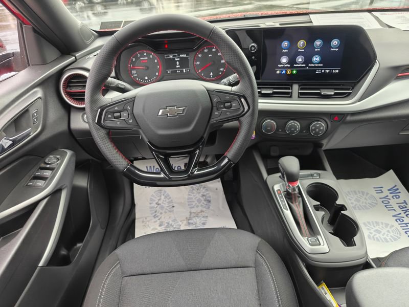 Used 2026 Chevrolet Trax RS image 20