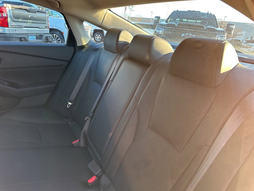 Used 2023 Honda Accord Touring image 19