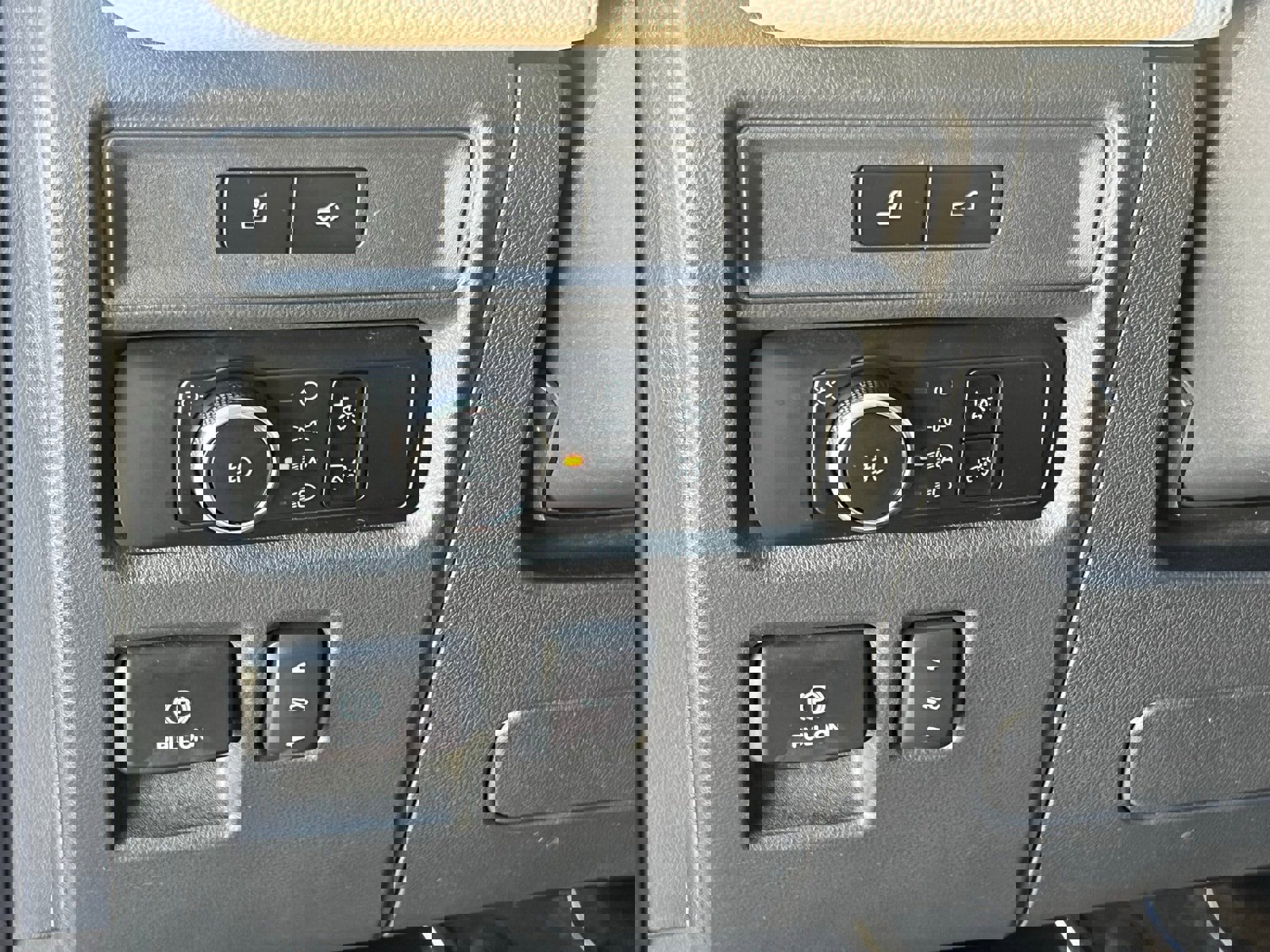 Used 2024 Ford Expedition Max Limited image 31