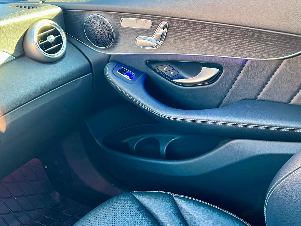 Certified 2022 Mercedes-Benz GLC 300 4MATIC image 20