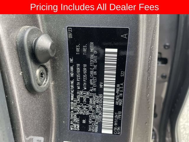 Used 2023 Toyota Sienna Platinum AWD/4WD image 39