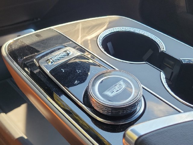 Certified 2024 Cadillac Lyriq Sport AWD/4WD image 32