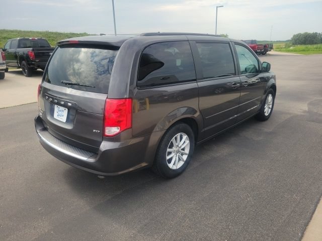 Used 2016 Dodge Grand Caravan SXT w/ UConnect Hands-Free Group FWD image 5