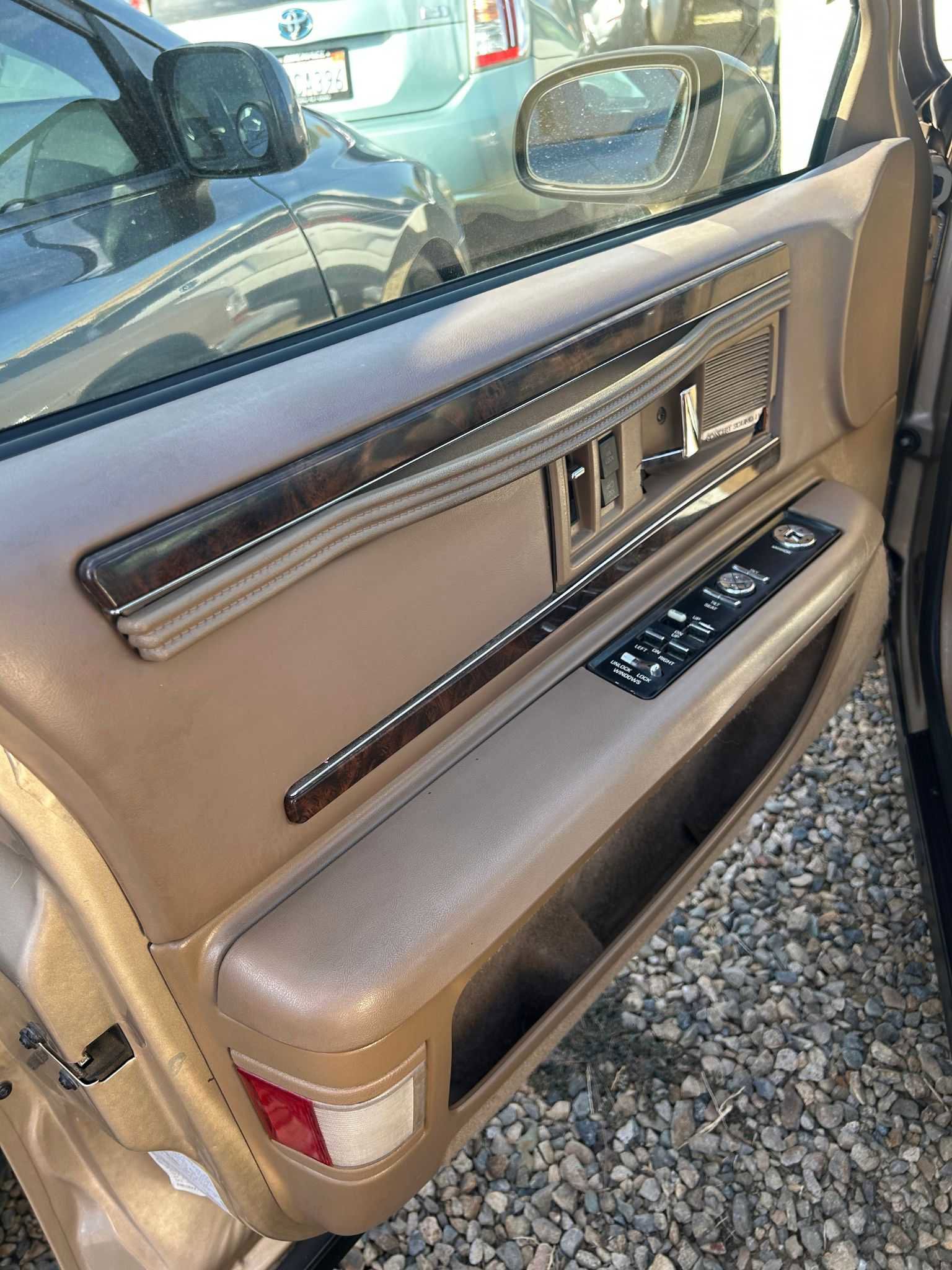 Used 1994 Buick Roadmaster Sedan image 18