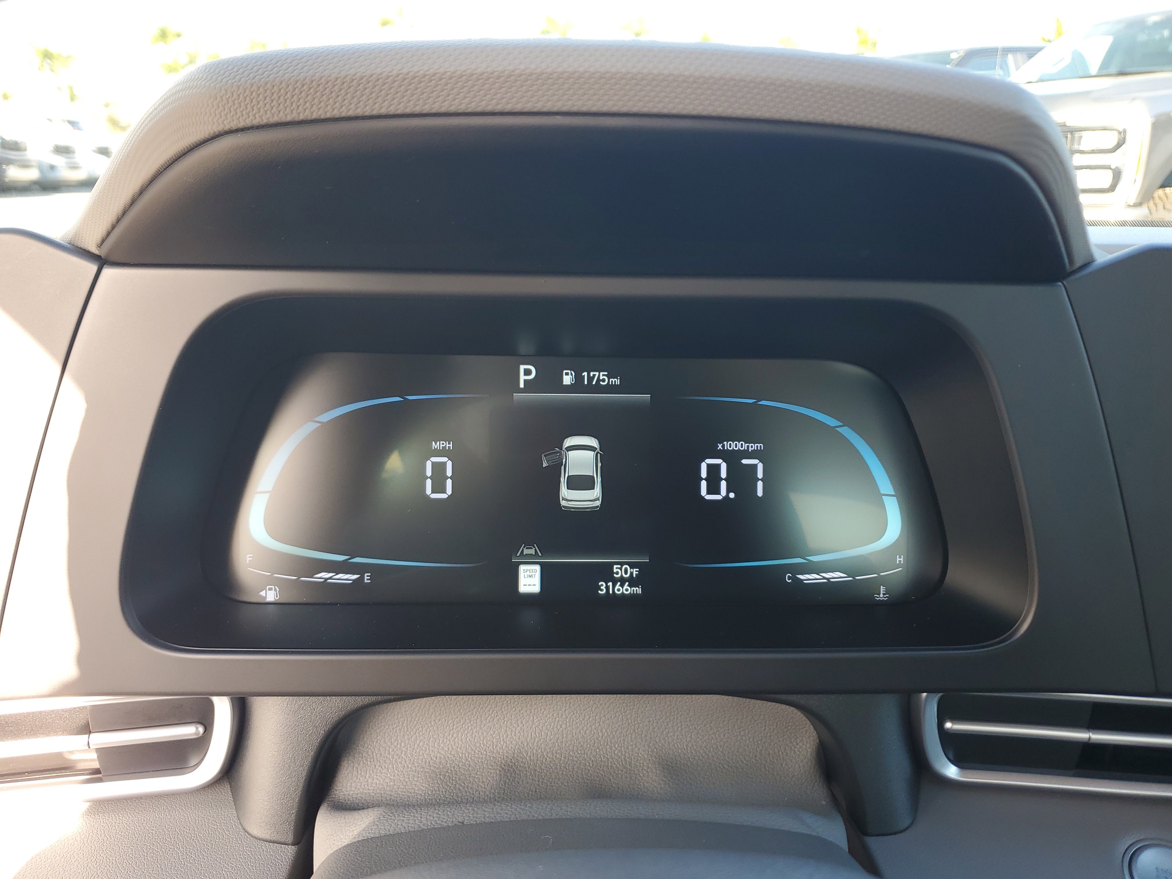 Used 2025 Hyundai Elantra Sport image 30