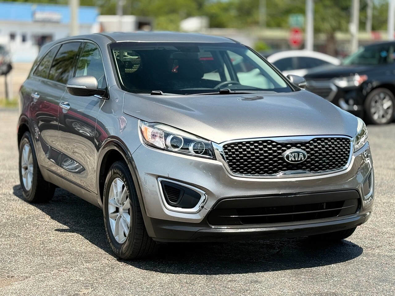 Used 2018 Kia Sorento L FWD image 4