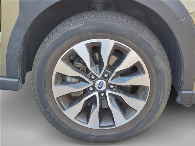 Used 2023 Subaru Outback Touring AWD/4WD image 15