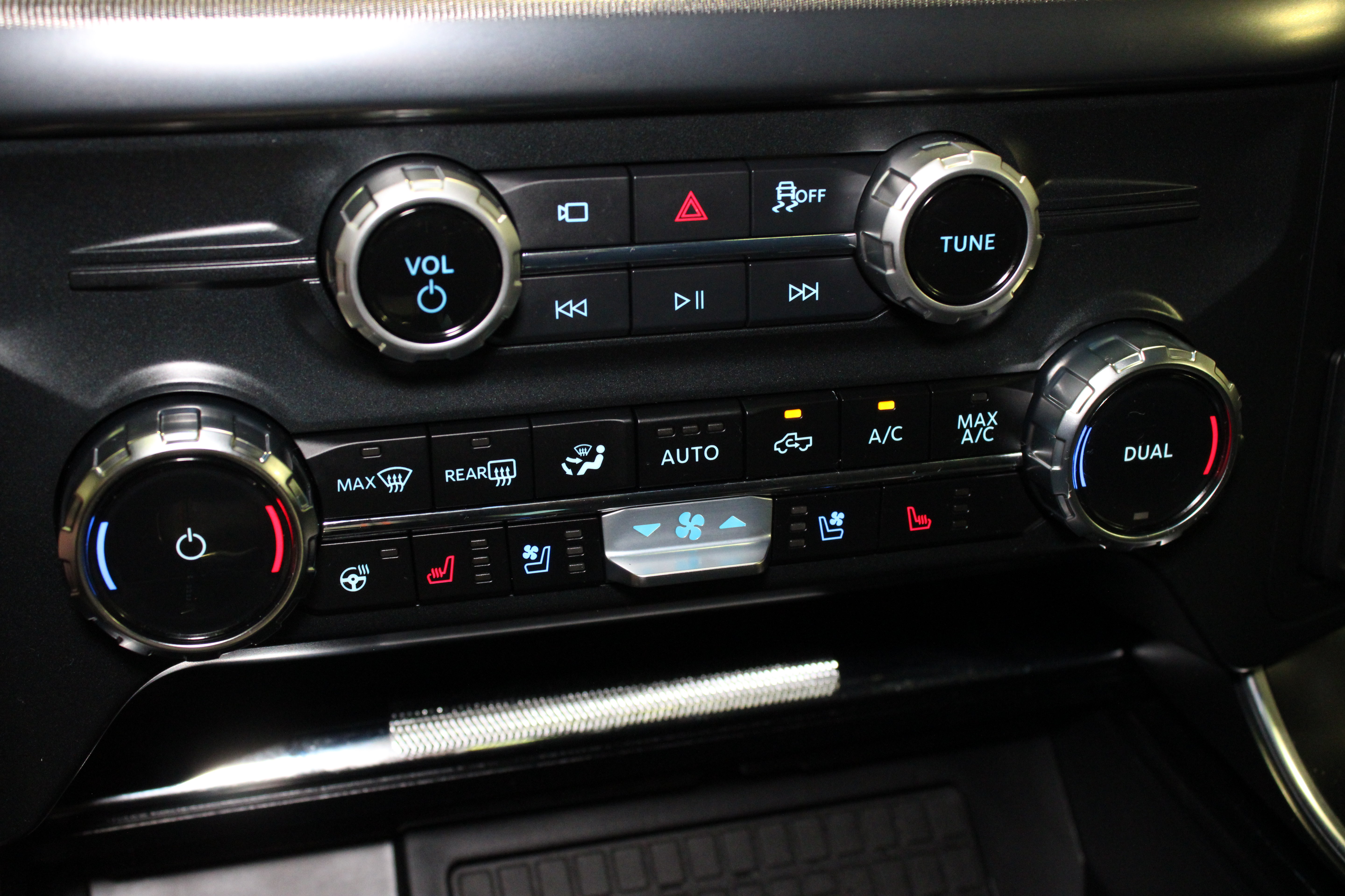 Used 2025 Ford F150 Raptor AWD/4WD image 26