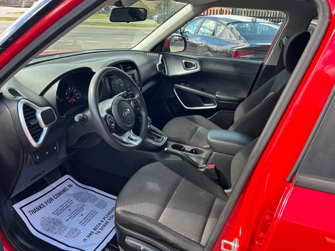 Used 2021 Kia Soul LX image 9