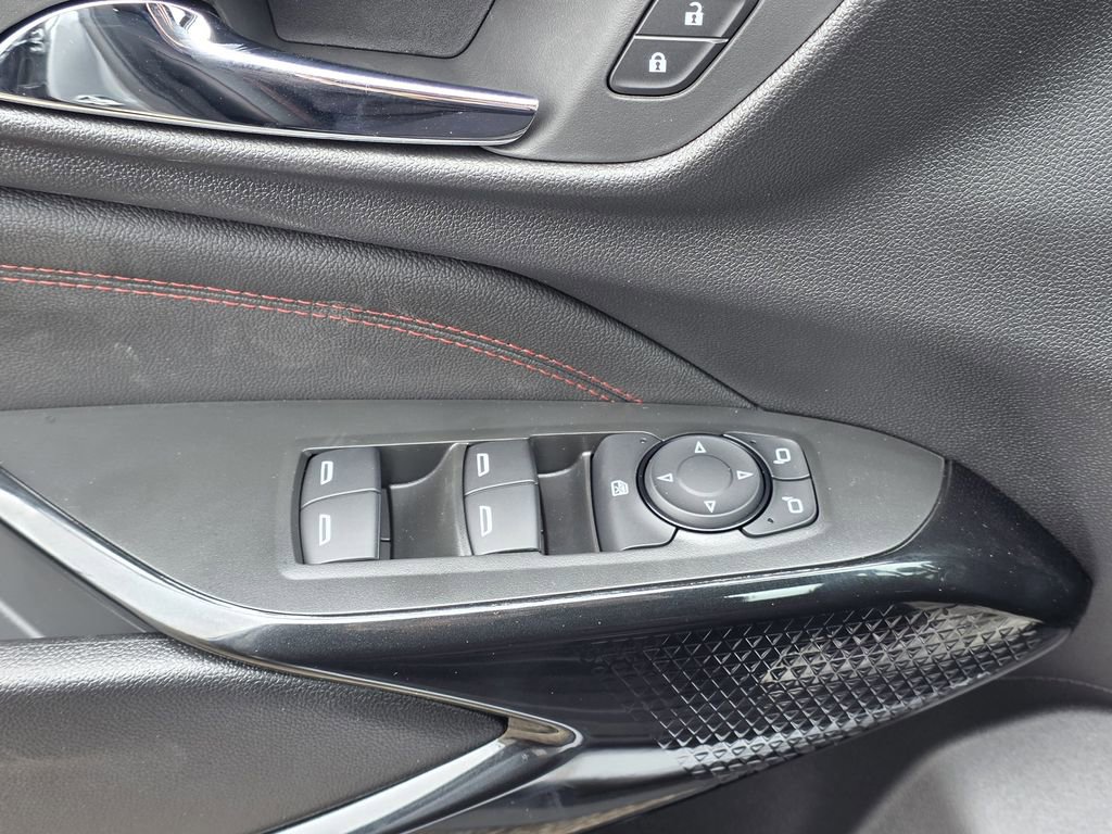 New 2026 Chevrolet Trax RS w/ Sunroof Package FWD image 29