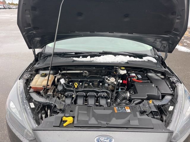 Used 2018 Ford Focus SE w/ SE Appearance Package FWD image 30