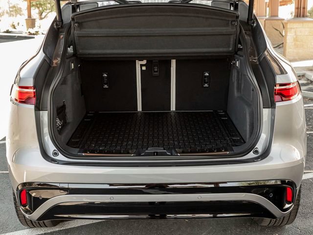 New 2026 Jaguar F-PACE R-Dynamic S image 22