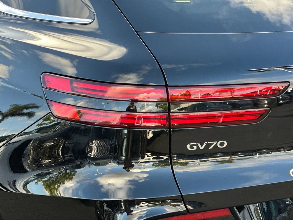Used 2025 Genesis Electrified GV70 Prestige w/ Prestige Package image 28