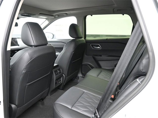 New 2026 Nissan Rogue Platinum w/ Platinum Premium Package image 14