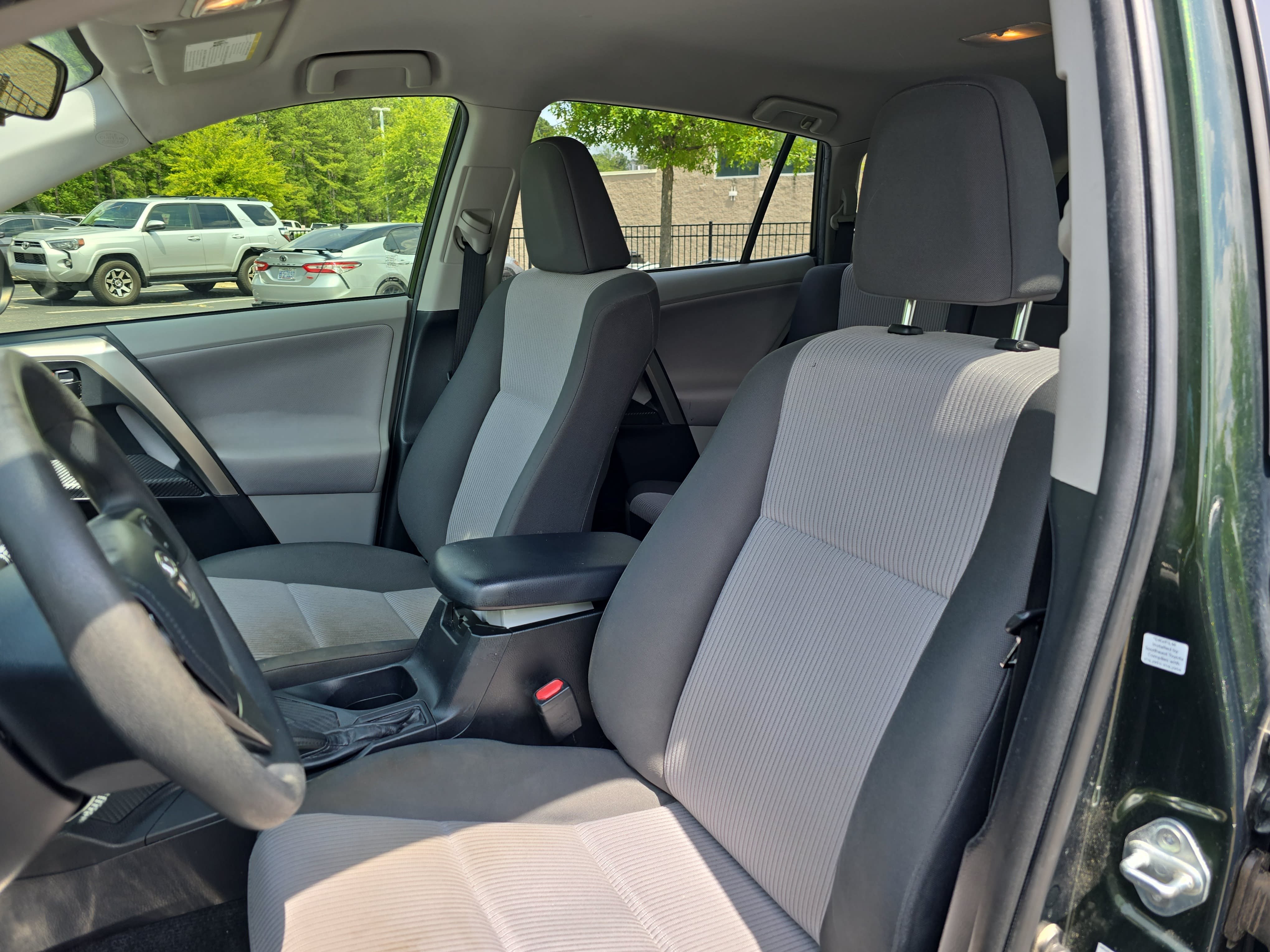 Used 2013 Toyota RAV4 LE FWD image 15