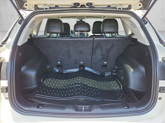 Used 2019 Jeep Compass Latitude w/ Popular Equipment Group FWD image 10