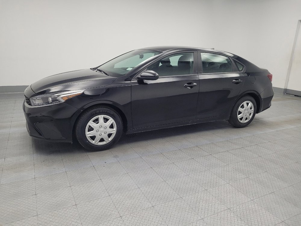 Used 2023 Kia Forte LX image 2