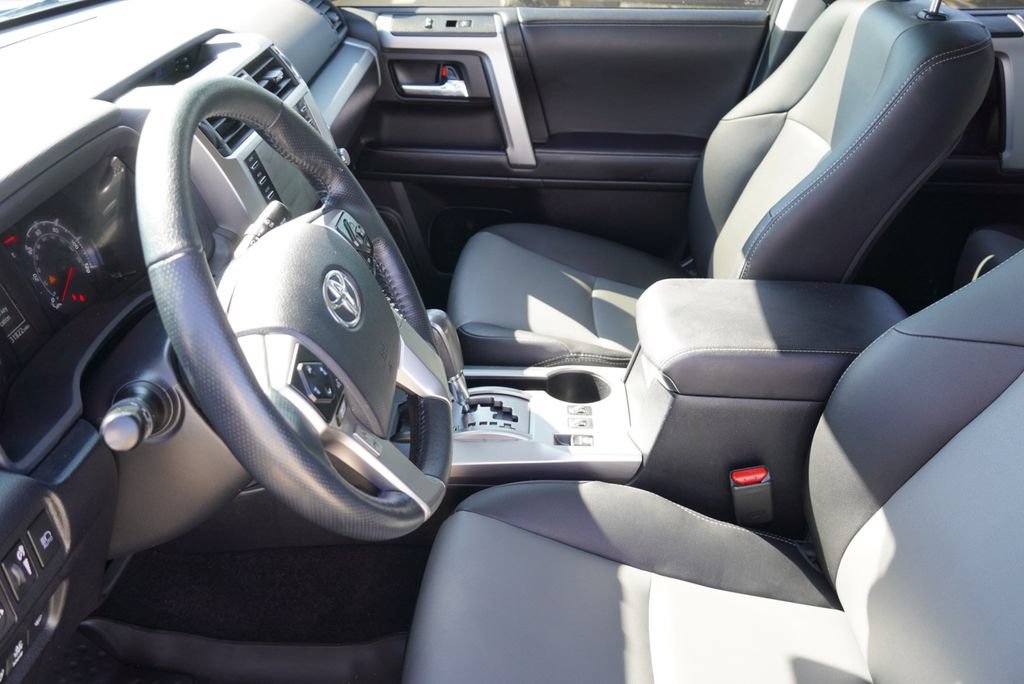 Used 2023 Toyota 4Runner SR5 Premium w/ Moonroof Package RWD image 20