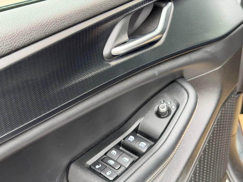 Used 2023 Jeep Grand Cherokee Altitude image 22