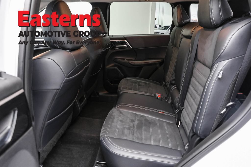 Used 2024 Mitsubishi Outlander SE AWD/4WD image 20