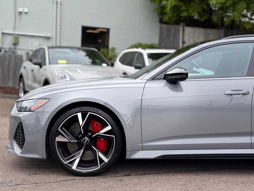 Used 2021 Audi RS 6 AWD/4WD image 10