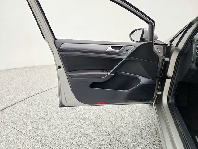 Used 2019 Volkswagen Golf SE w/ Driver Assistance Package image 28