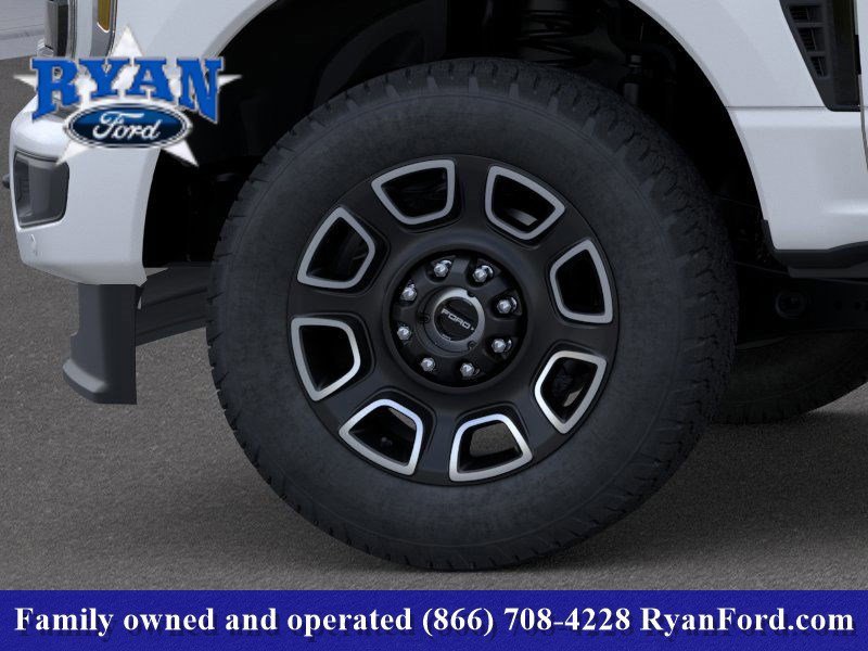 New 2026 Ford F250 Platinum w/ FX4 Off-Road Package image 19