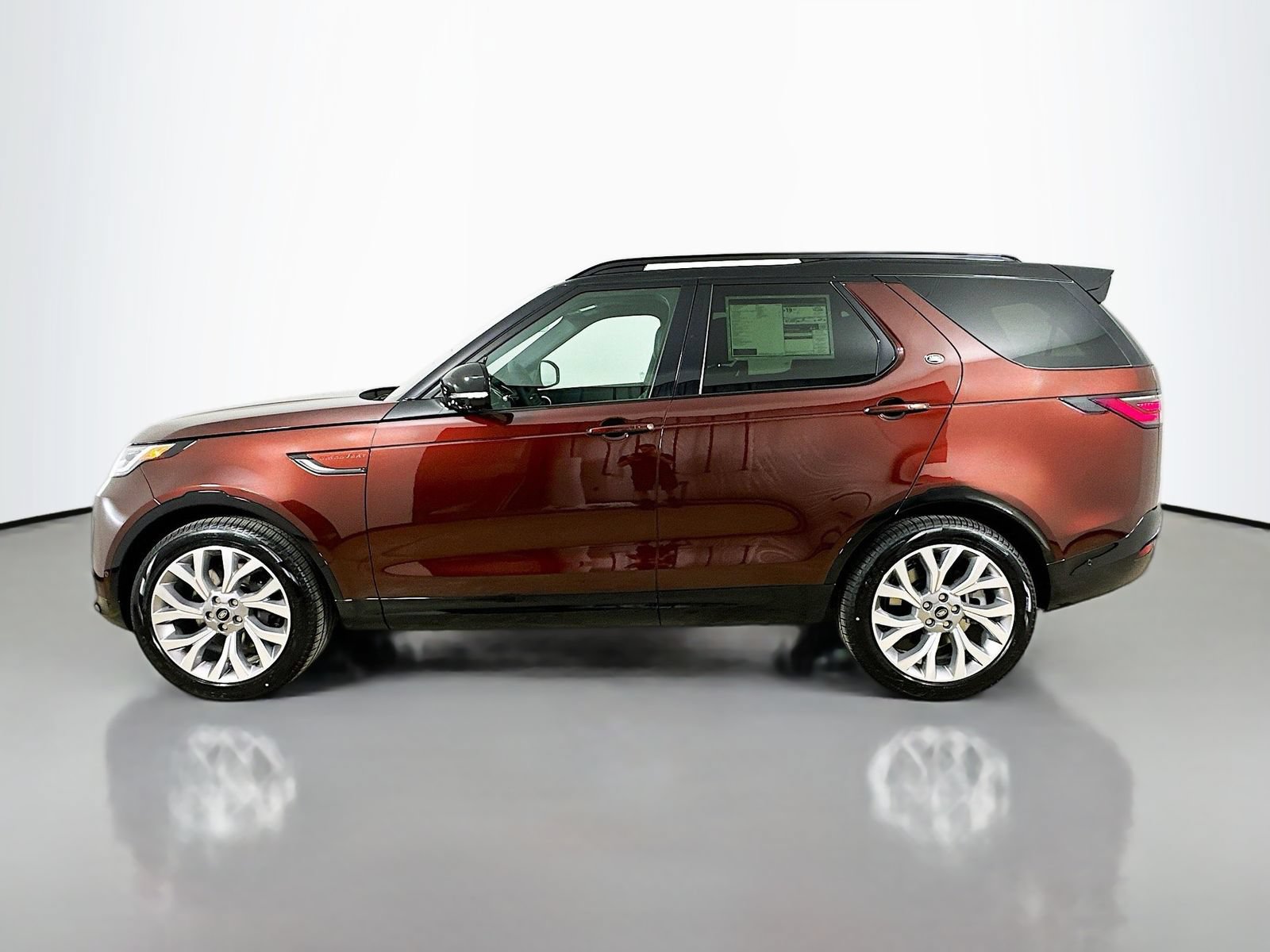New 2026 Land Rover Discovery Limited Edition AWD/4WD image 8
