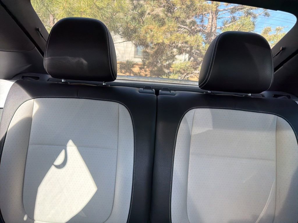 Used 2019 Volkswagen Beetle 2.0T SE image 28