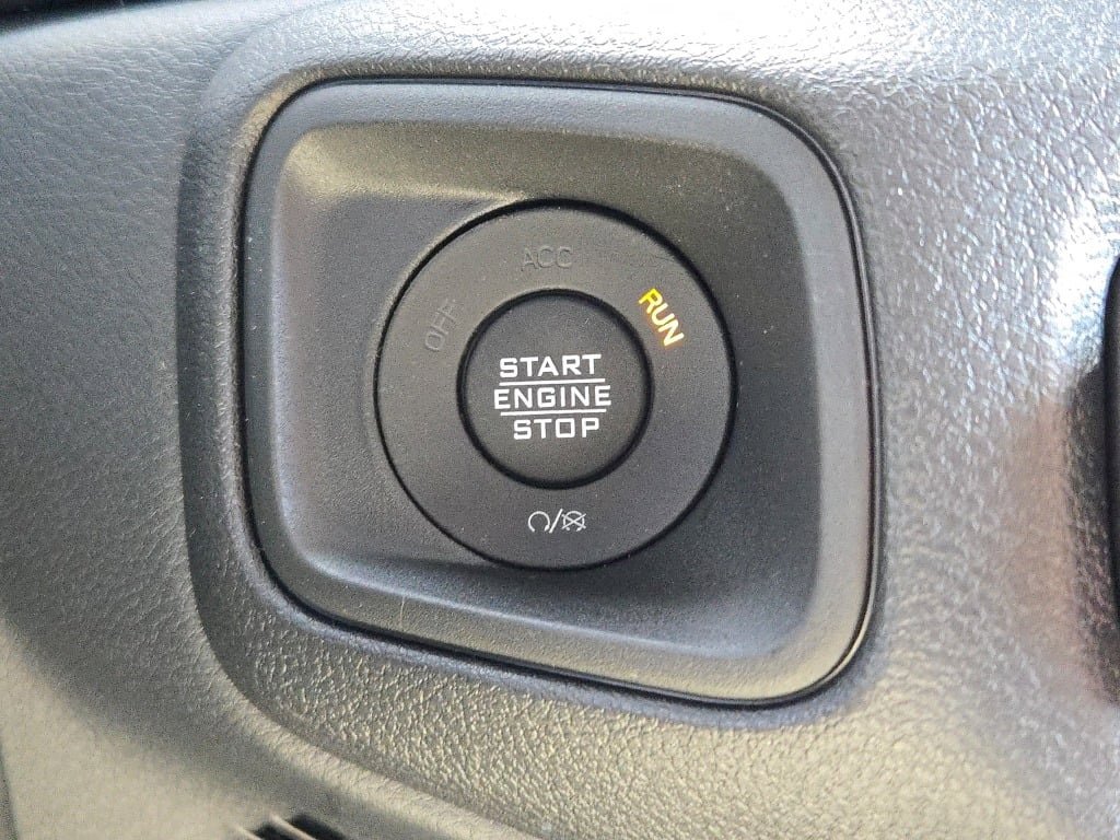 New 2026 Jeep Gladiator Sport image 28