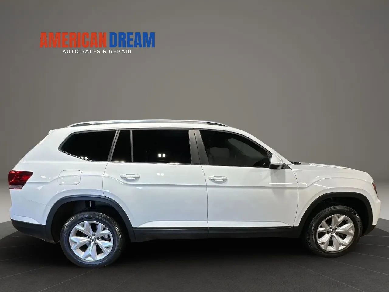 Used 2019 Volkswagen Atlas S FWD image 6