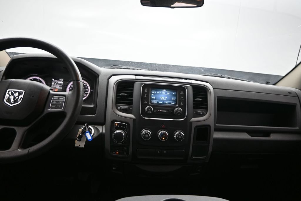 Used 2019 RAM 1500 Express AWD/4WD image 18
