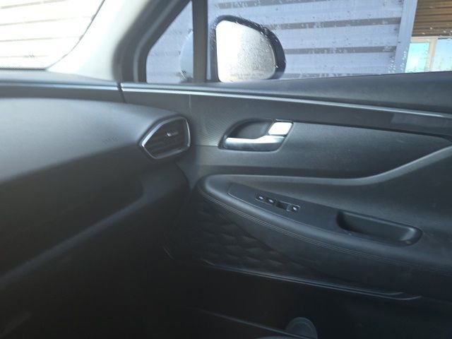 Used 2021 Hyundai Santa Fe SEL w/ Convenience Package image 15