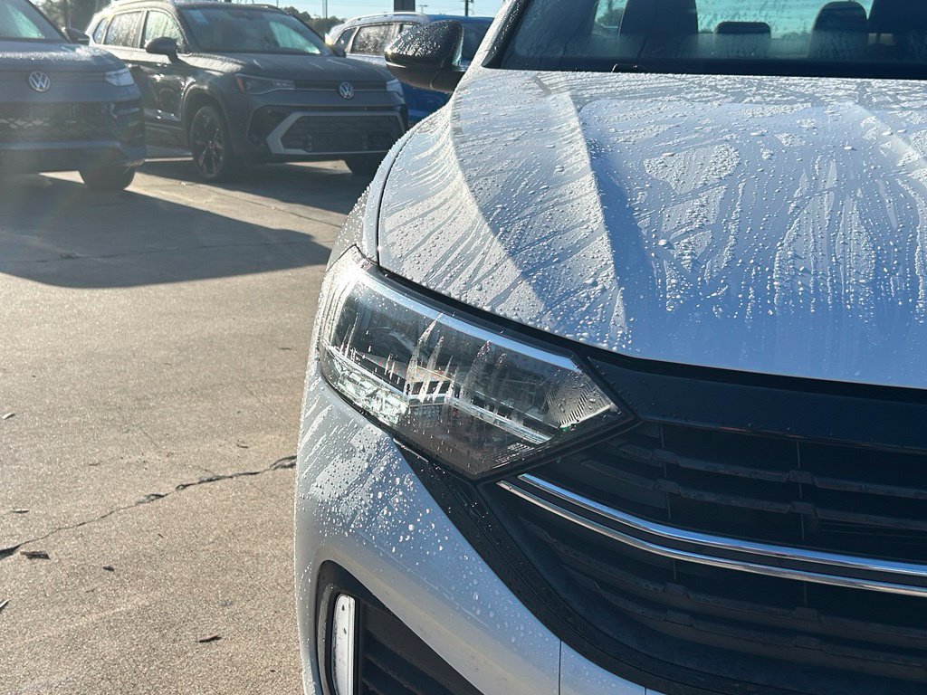Certified 2024 Volkswagen Jetta Sport FWD image 34
