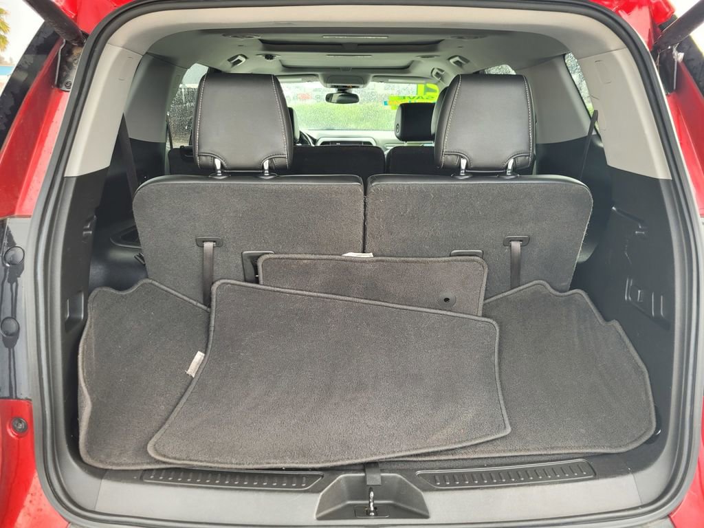 Used 2021 GMC Acadia SLT w/ Preferred Package image 10