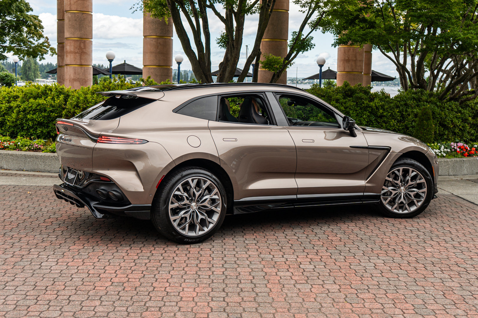 Used 2023 Aston Martin DBX 707 AWD/4WD image 47