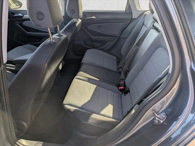 Used 2025 Volkswagen Jetta SE FWD image 16