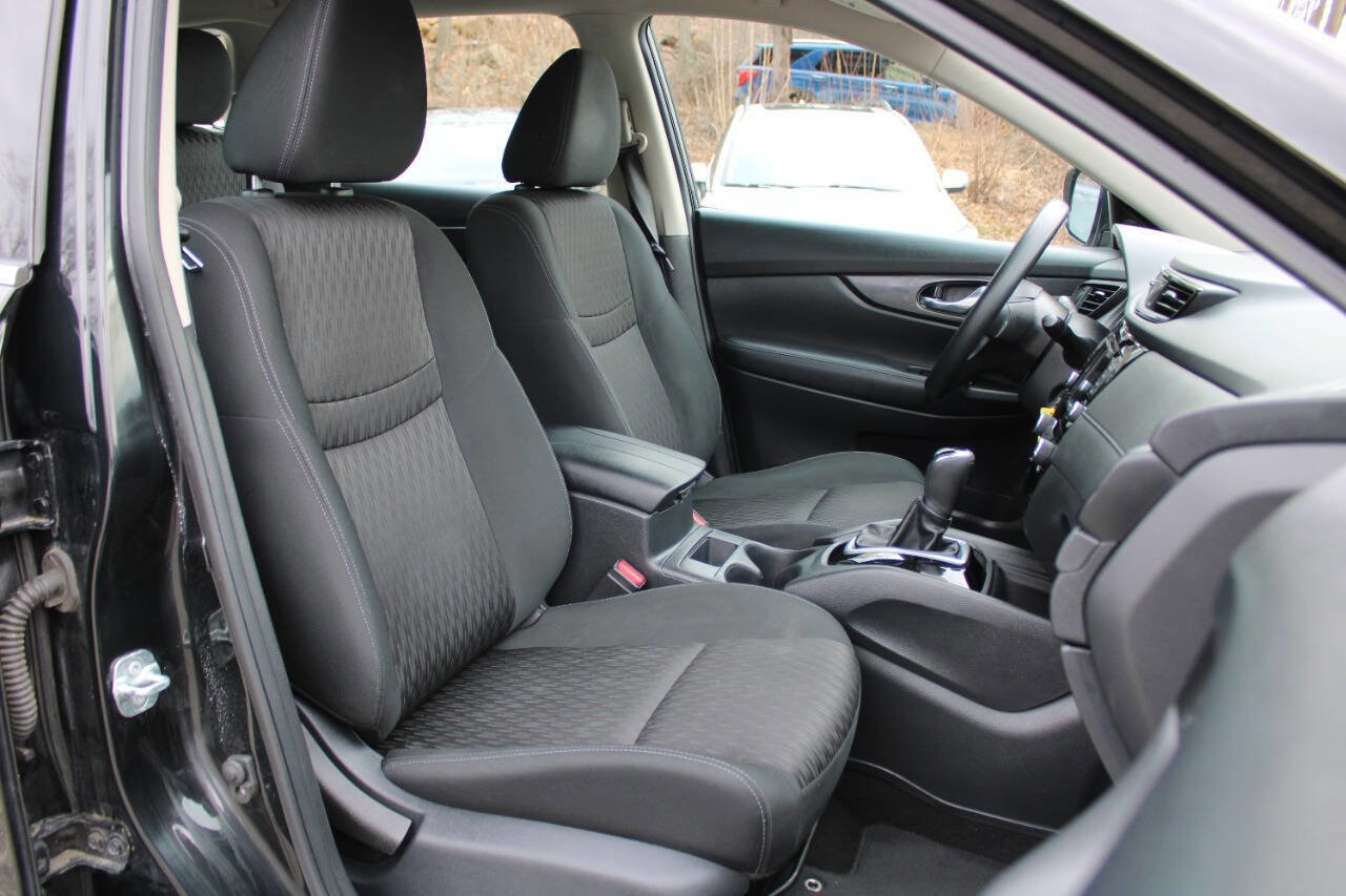 Used 2018 Nissan Rogue S image 29