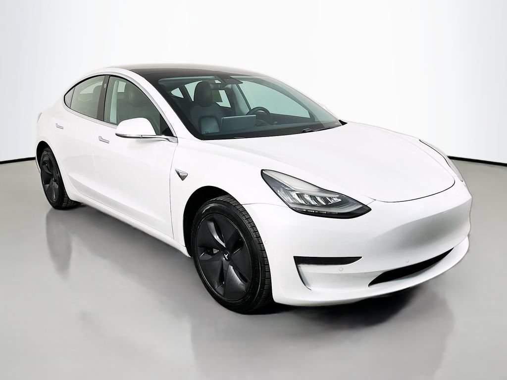 Used 2020 Tesla Model 3 Standard Range RWD image 4