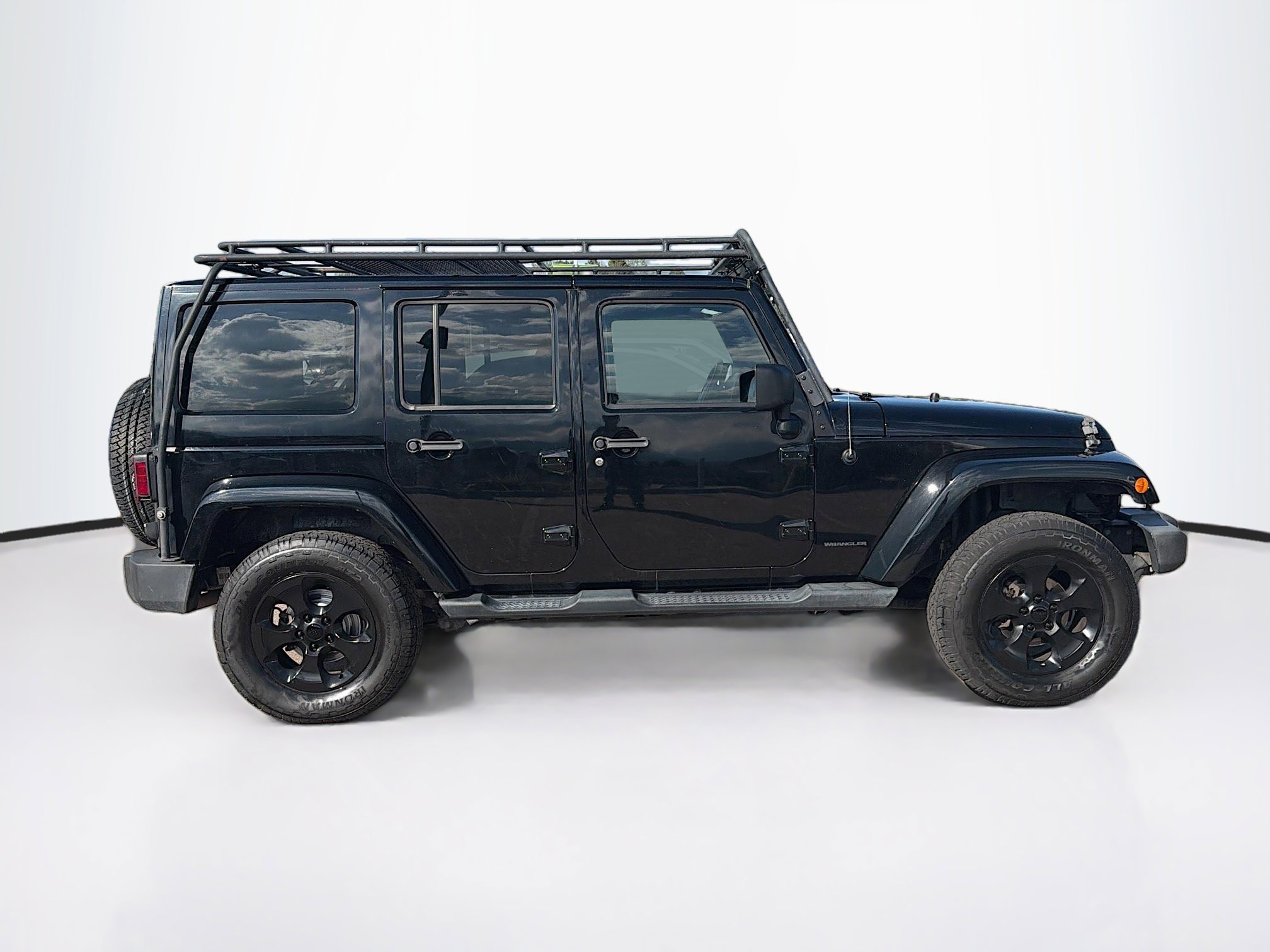 Used 2014 Jeep Wrangler Unlimited Sahara AWD/4WD image 10