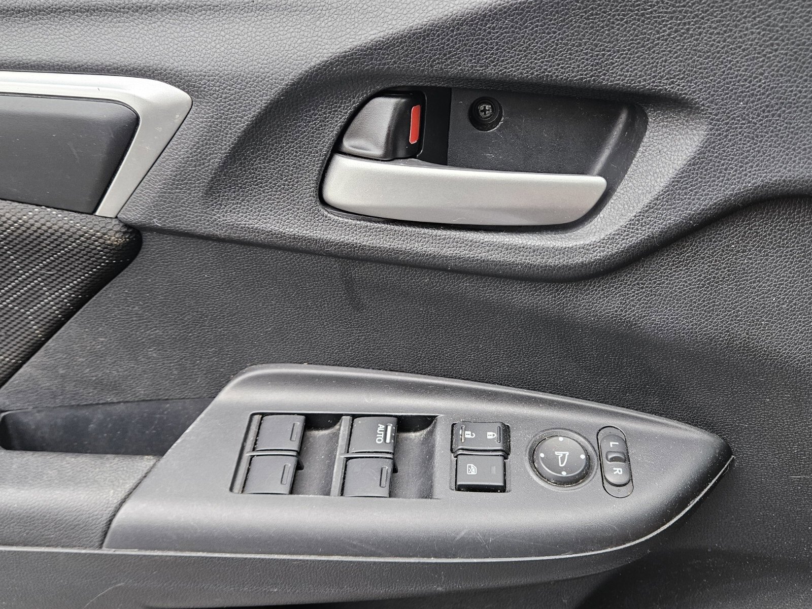 Used 2015 Honda Fit EX image 32