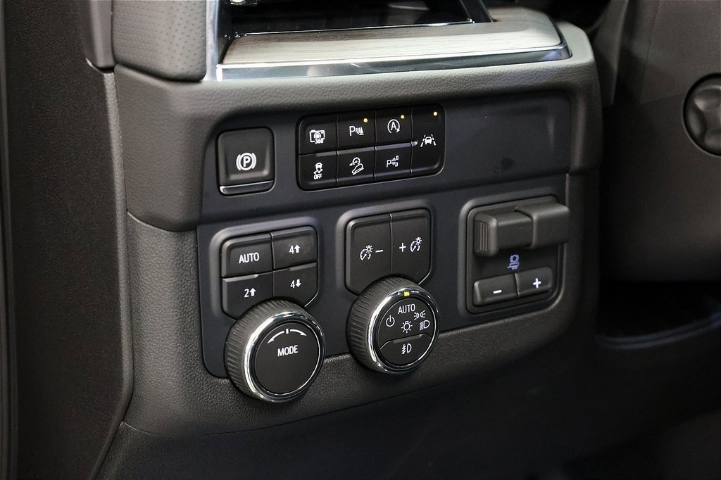 New 2026 Chevrolet Suburban Premier w/ Sun And Tow Package image 21