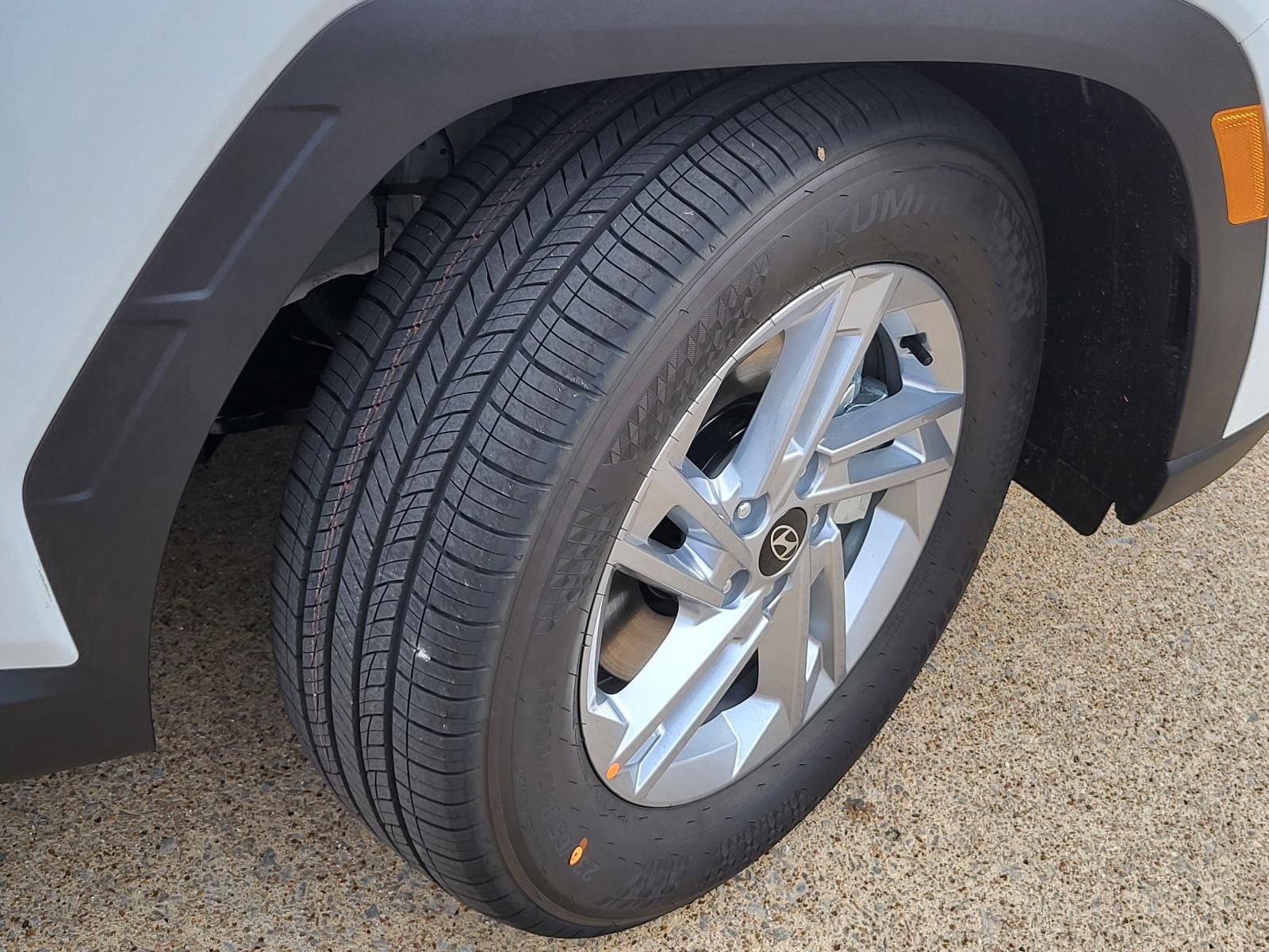 New 2026 Hyundai Tucson SE image 6