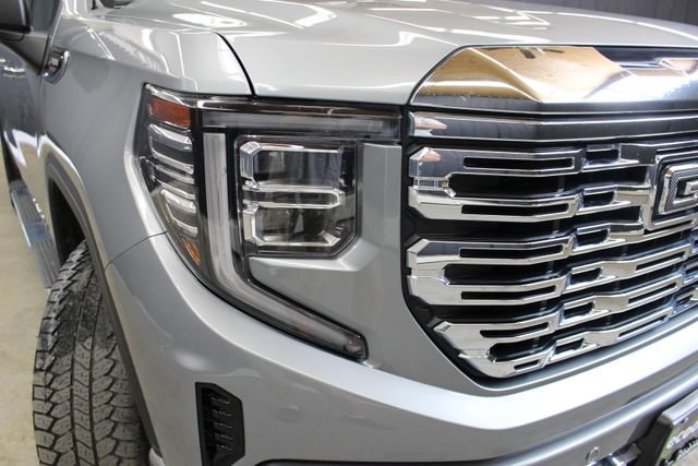 Certified 2024 GMC Sierra 1500 Denali w/ Technology Package AWD/4WD image 4